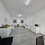 Mieterlux Frankfurt Pensión *