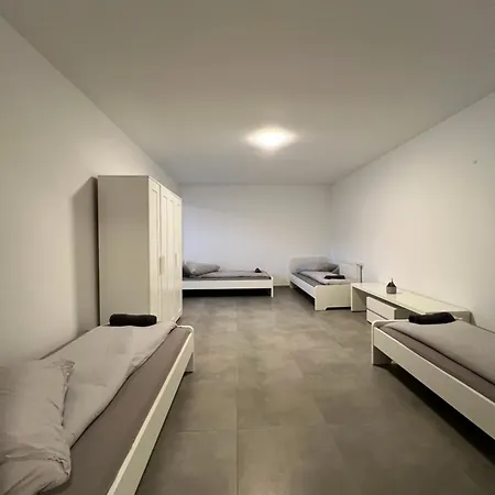 ゲストハウス Mieterlux Frankfurt