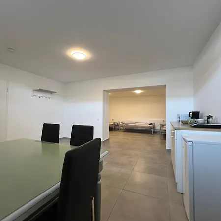 ゲストハウス Mieterlux Frankfurt ホイゼンシュタム