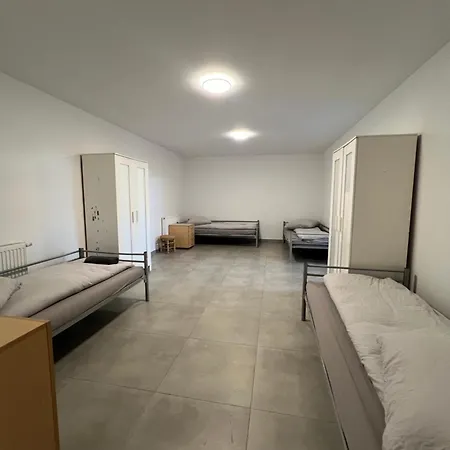 ゲストハウス Mieterlux Frankfurt