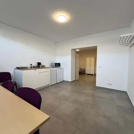 ゲストハウス Mieterlux Frankfurt ホイゼンシュタム