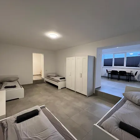 Mieterlux Frankfurt ホイゼンシュタム