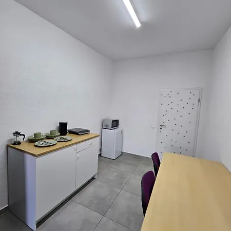 Mieterlux Frankfurt ゲストハウス *