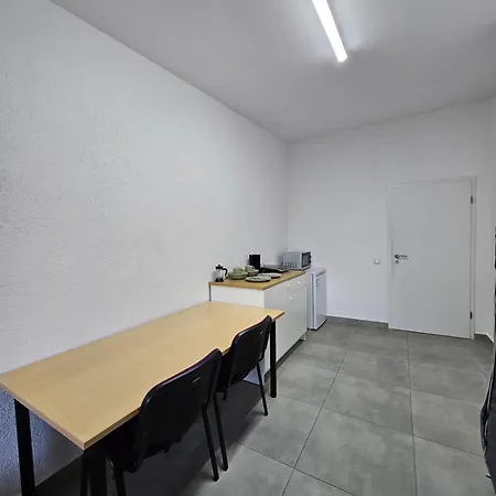 Mieterlux Frankfurt ホイゼンシュタム