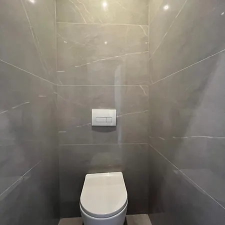 Mieterlux Frankfurt ゲストハウス ホイゼンシュタム