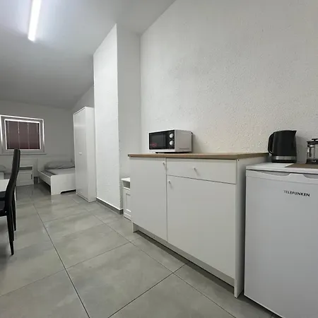 ゲストハウス Mieterlux Frankfurt